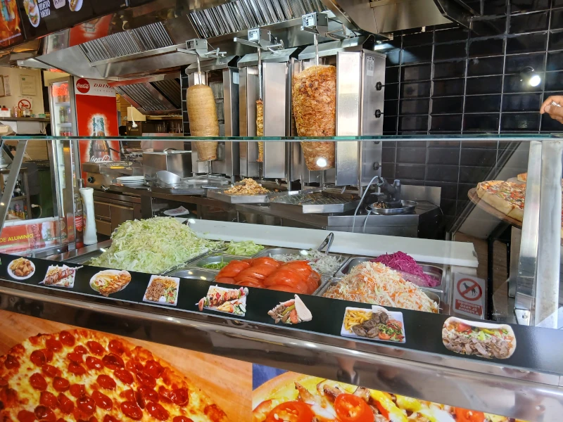 vitrina-ensaladas-y-kebab